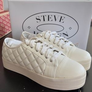 Steve Madden Elixir Size 9 (NIB)